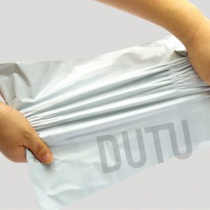 túi đóng gói hàng niêm phong màu trắng